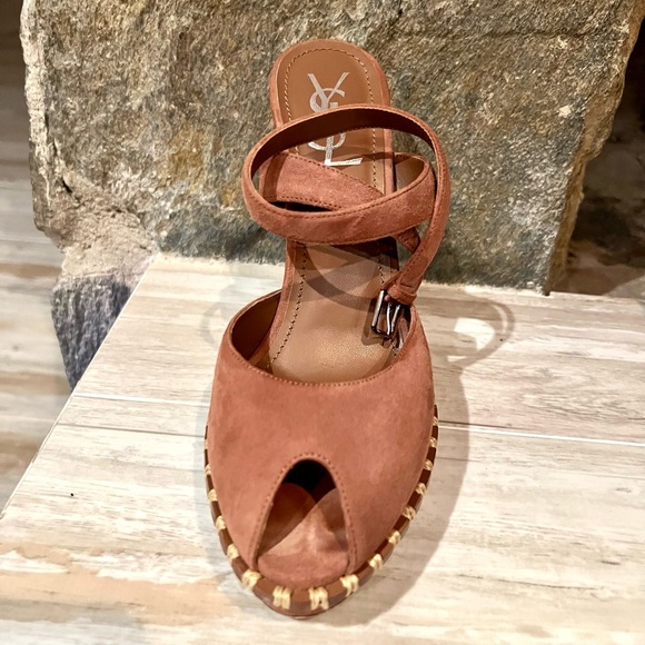 Yves Saint Laurent Essential Kid Suede Platforms - Picture 6 of 12